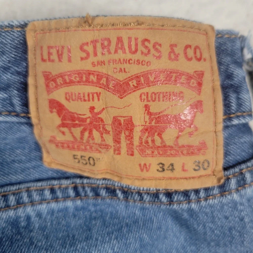 Levis levi 550